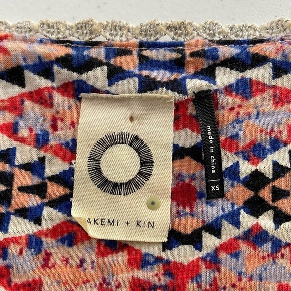 Anthropologie Akemi + Kin Ayana Floral Top - Picture 8 of 12